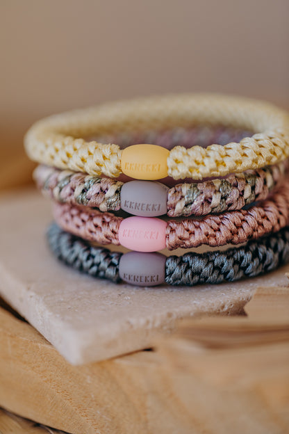 KKNEKKI Haargummi Set 054: 4 Haargummis im Set Light Yellow, Pink, Aqua und Mix Dusty Green Lightpink Glitter
