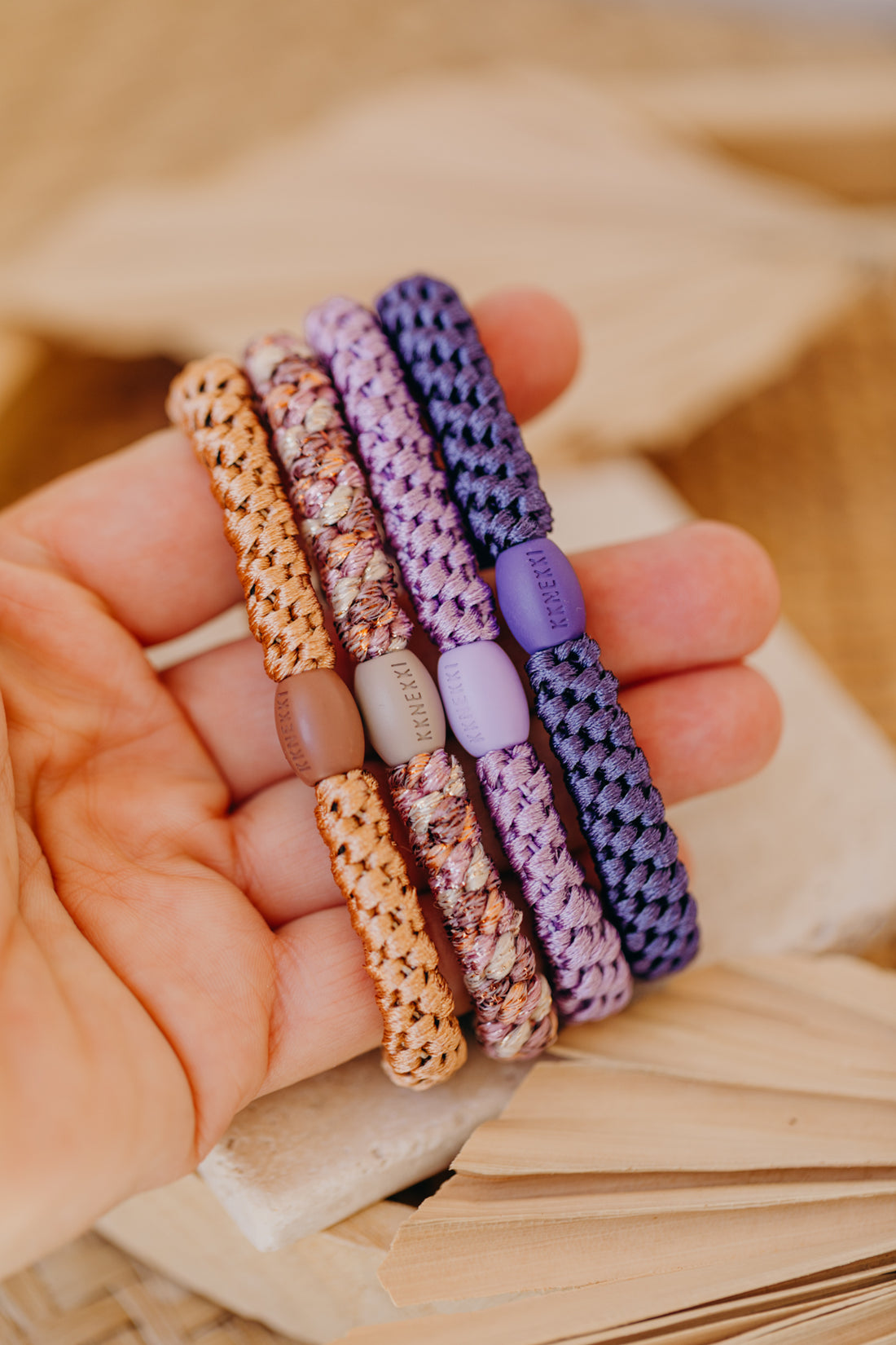 KKNEKKI Haargummi Set 056: 4 Haargummis im Set Mix Peach Pink Glitter, Nude, Pearl Lavendel und Purple