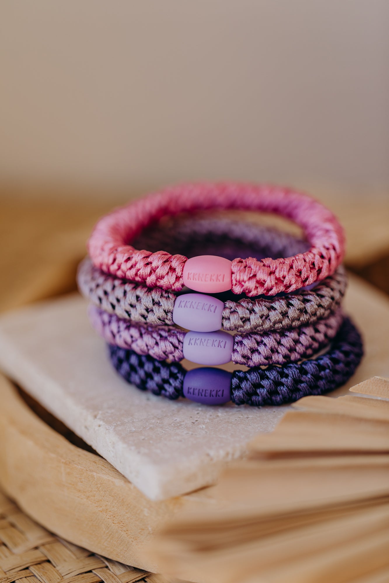 KKNEKKI Haargummi Set 057: 4 Haargummis im Set Bubble Gum, Pearl Lavendel, Lavendel und Purple