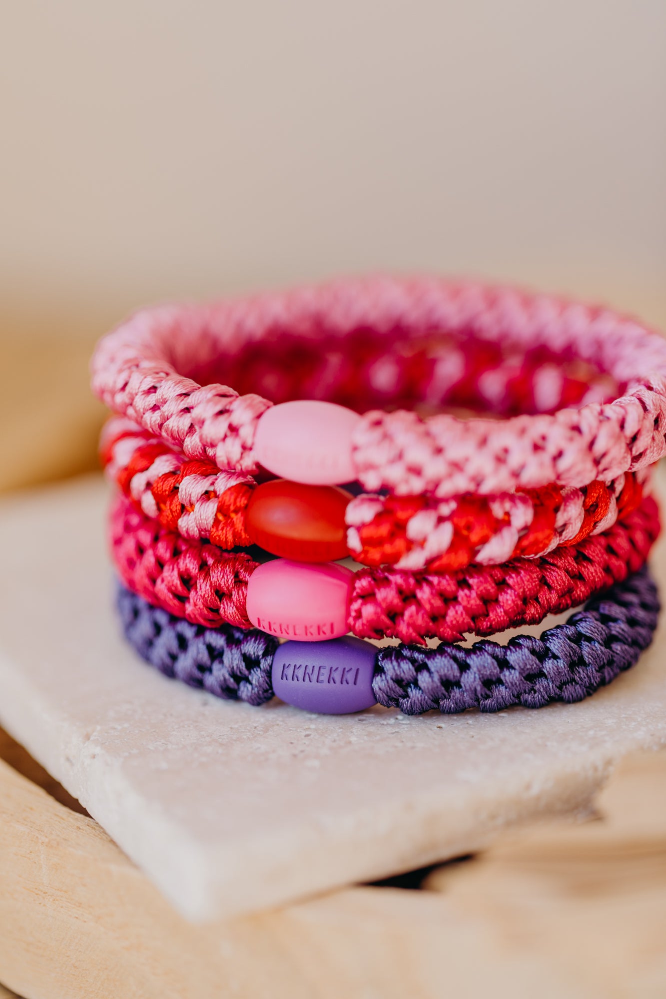 KKNEKKI Haargummi Set 059: 4 Haargummis im Set Bubble Gum, Dunkles Pink, Red Bubble Stripe und Purple