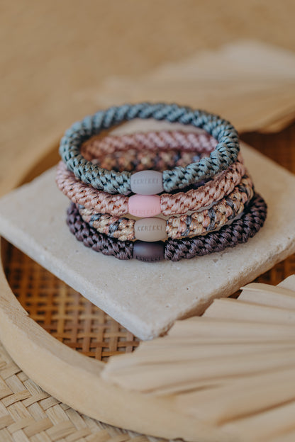 KKNEKKI hair tie set of 4 in shades of grey, green and black