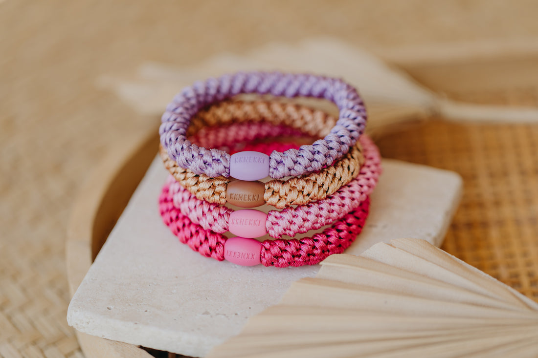 KKNEKKI hair tie set of 4 in shades of grey, green and black