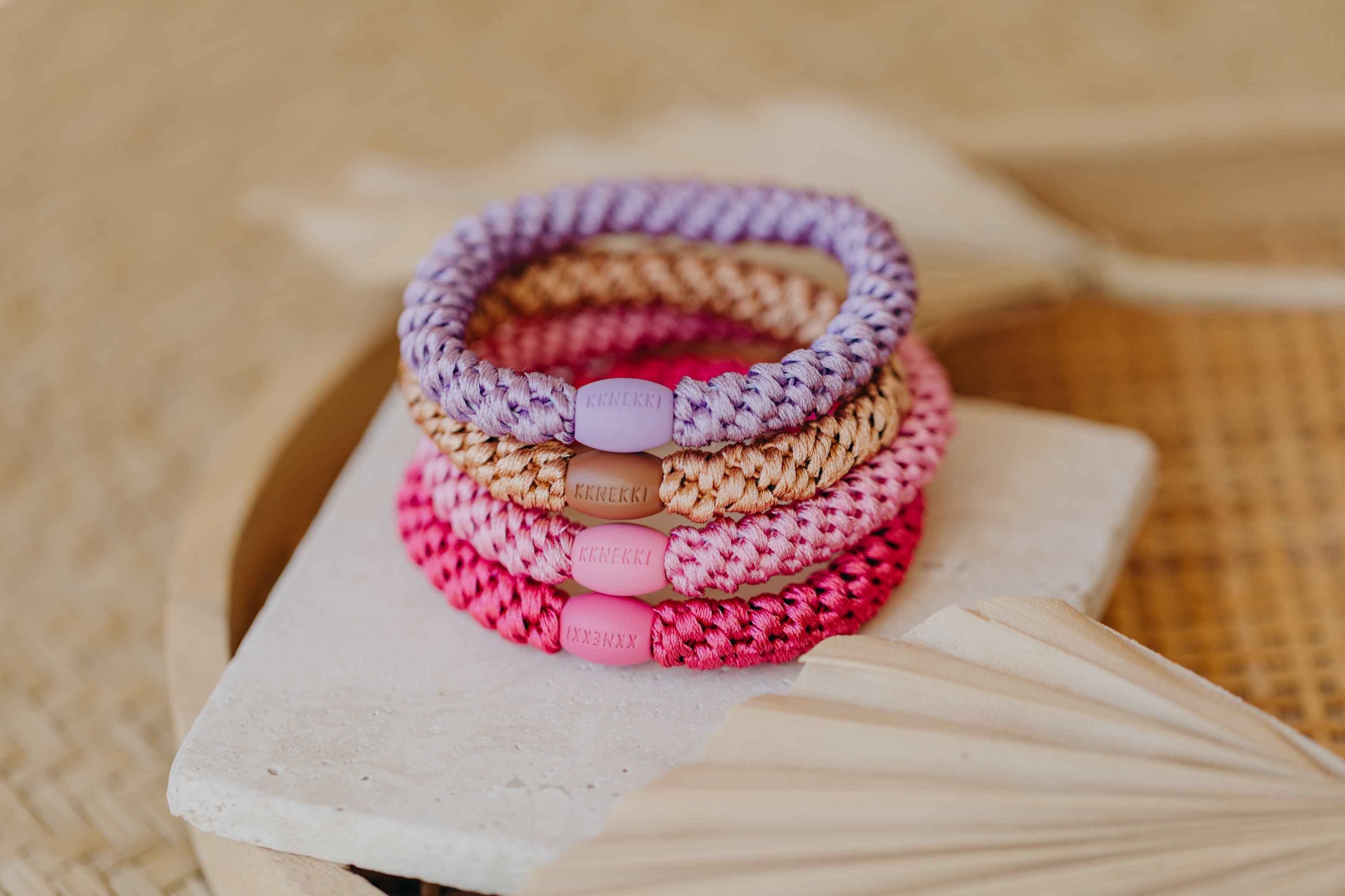 KKNEKKI hair tie set of 4 in shades of grey, green and black