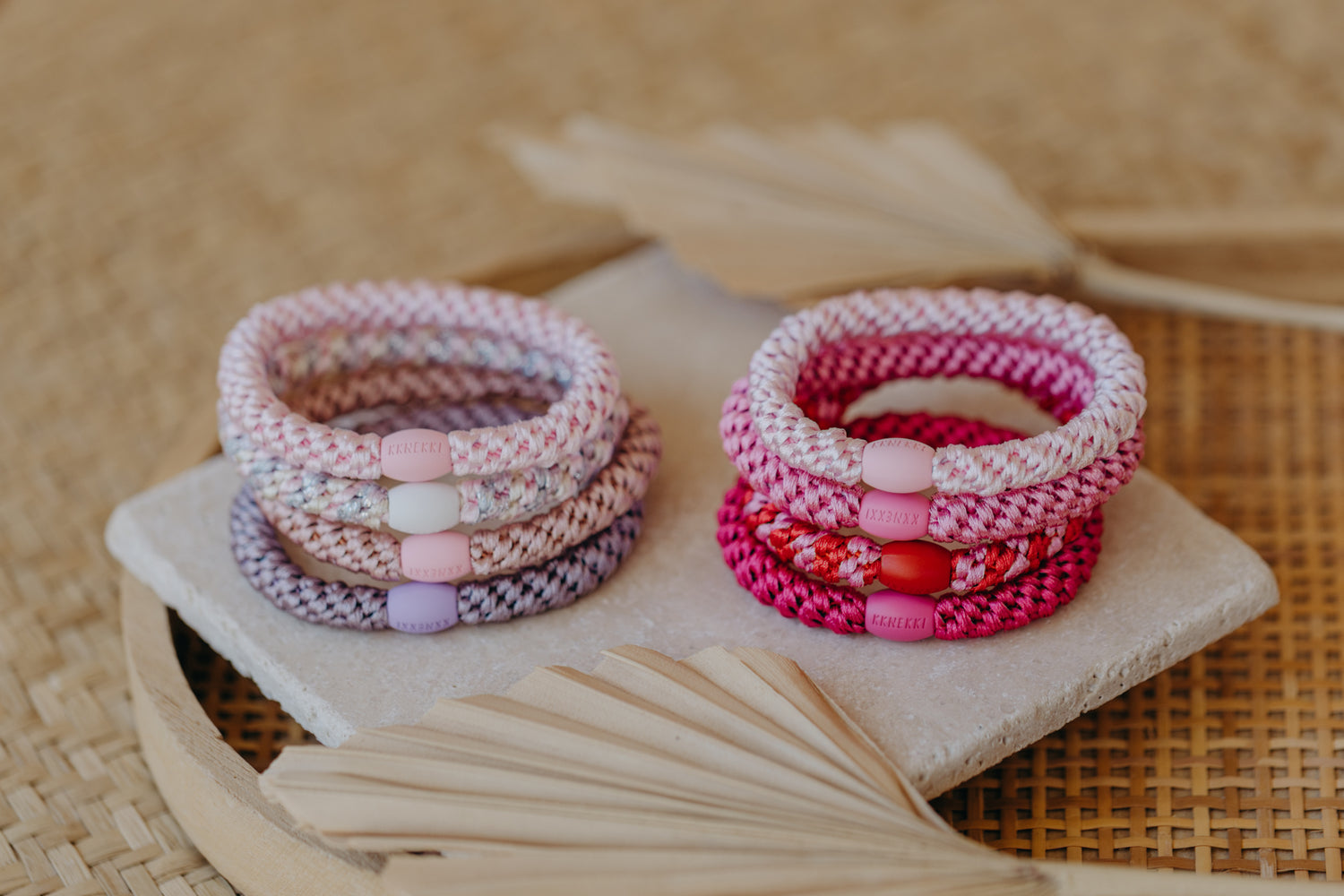 KKNEKKI hair tie set of 4 in shades of grey, green and black