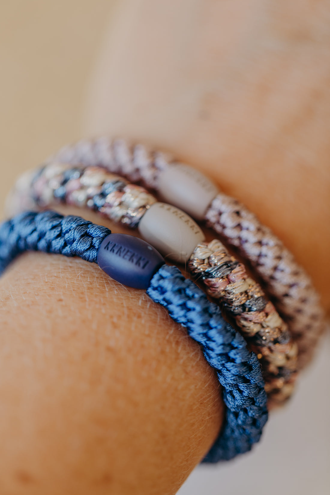 KKNEKKI Haargummi Set 031: 4 Haargummis im Set in Rosa-, Grau- und Blautönen