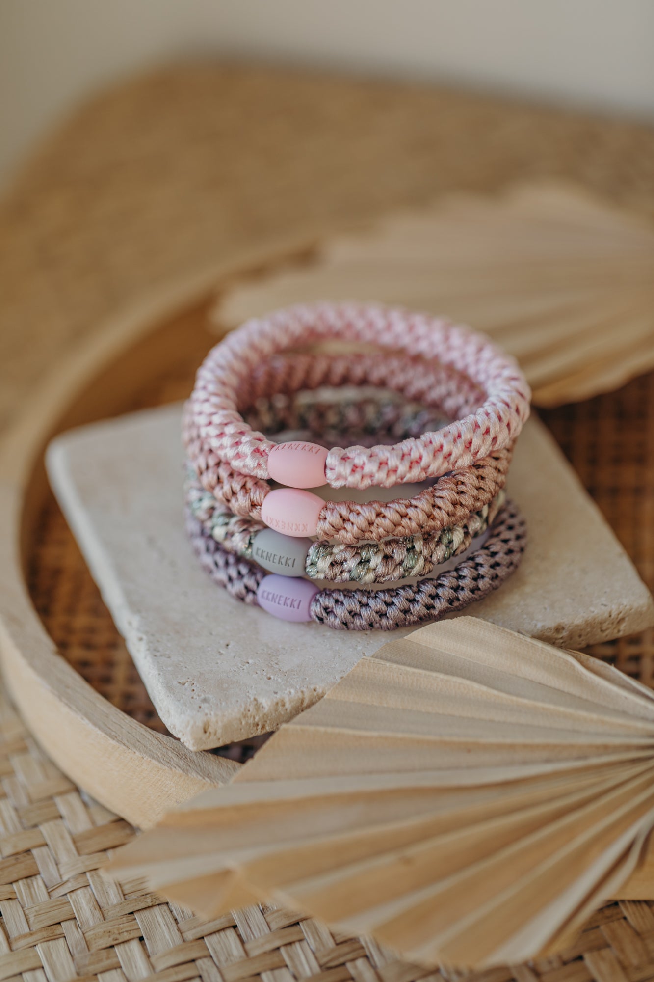 KKNEKKI Haargummi Set 039: 4 Haargummis im Set Pink, Dusty Rose, Pearl Lavendel und Mix Dusty Green Lightpink Glitter