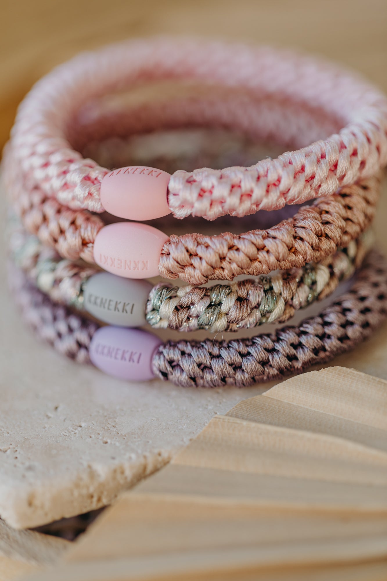 KKNEKKI Haargummi Set 039: 4 Haargummis im Set Pink, Dusty Rose, Pearl Lavendel und Mix Dusty Green Lightpink Glitter