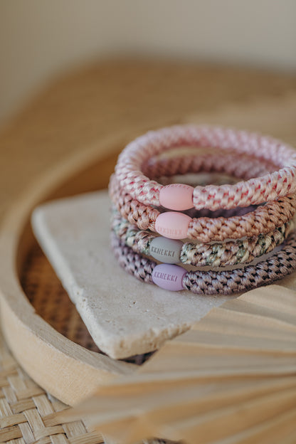 KKNEKKI Haargummi Set 039: 4 Haargummis im Set Pink, Dusty Rose, Pearl Lavendel und Mix Dusty Green Lightpink Glitter
