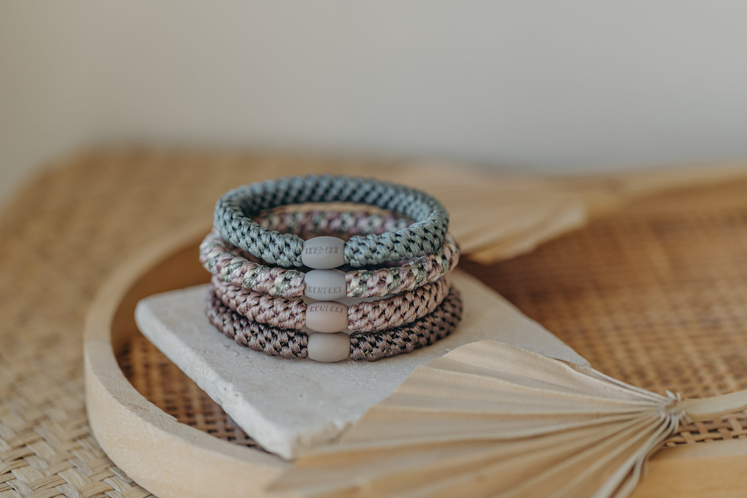 KKNEKKI Haargummi Set 040: 4 Haargummis im Set Dove, Mole, Aqua und Mix Dusty Green Lightpink Glitter
