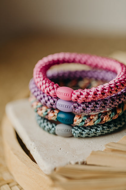 KKNEKKI Haargummi Set 048: 4 Haargummis im Set Aqua, Lavendel, Bubble Gum und Mix Plum Faded Green Glitter
