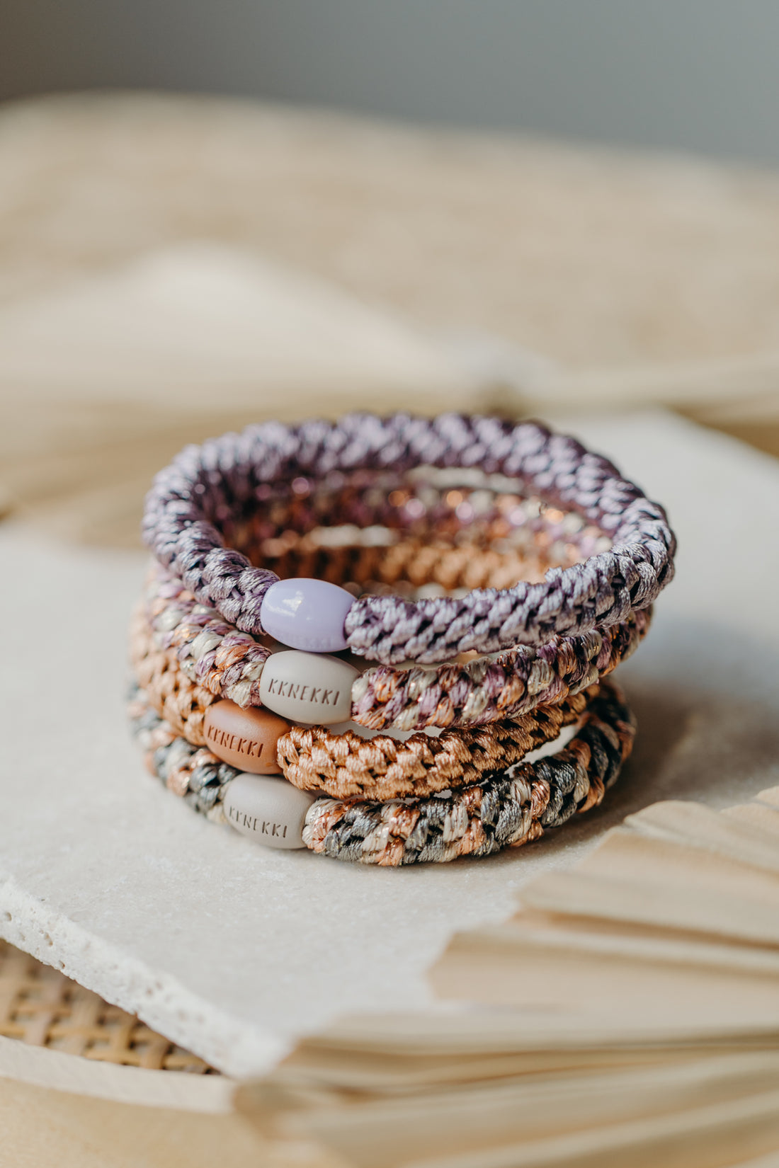 KKNEKKI Haargummi Set 022: 4 Haargummis im Set in Nude-, Lila- und Grüntönen