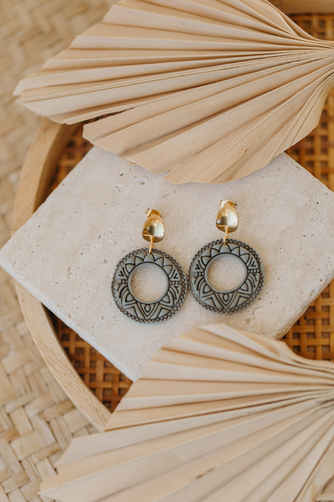 LEA - round patterned green polymer clay earrings