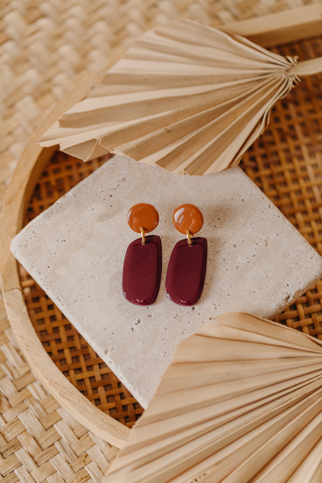 LENE - zweifarbige glänzende Ohrringe aus Polymer Ton