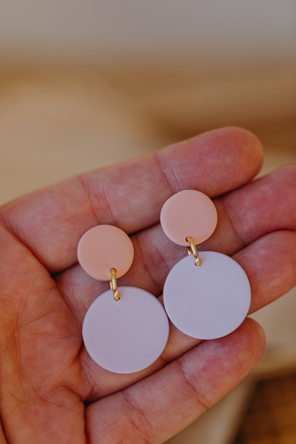 MALI - zweifarbige Ohrringe aus Polymer Ton in Pastell Lila und Peach