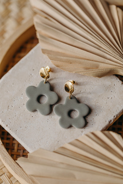 ZADI - Blumen Ohrringe in eukalyptus grün