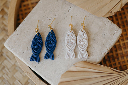 MARINA - blaue Fisch Ohrringe mit Muster