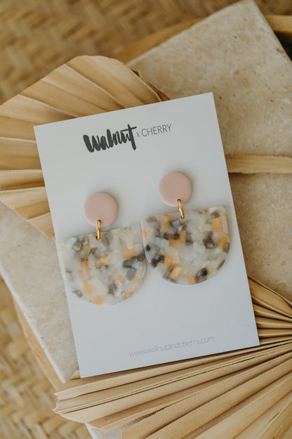 MELA – Statement Ohrringe in Rosa, Beige, Grau &amp; Vanille