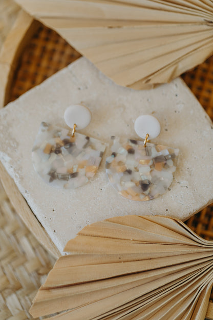 MELA - Statement Ohrringe in vanille, beige &amp; grau