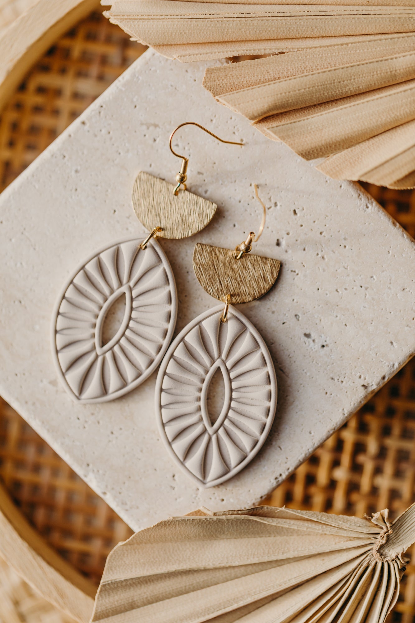 MILIE - helle große Statement Ohrringe