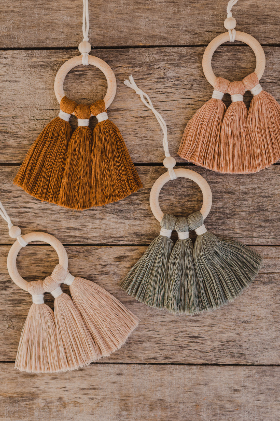 DANIELA - Macrame pendant