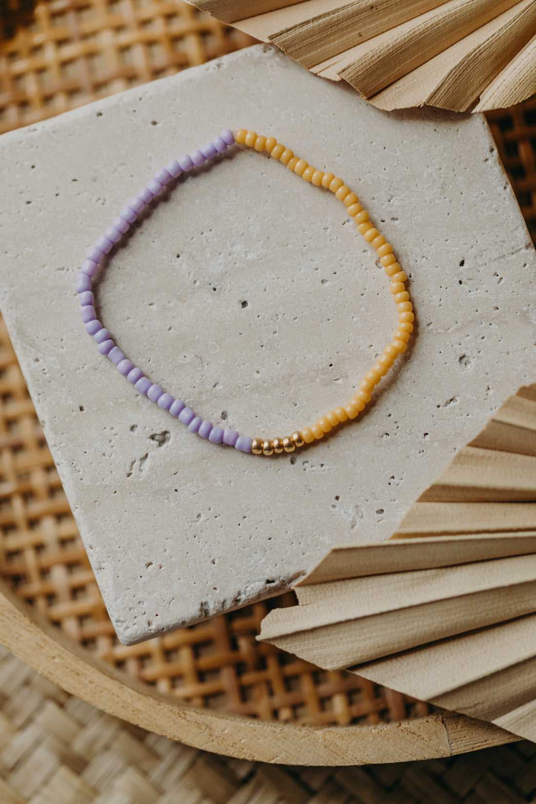 two-tone glass bead bracelet blue &amp;amp; cream
