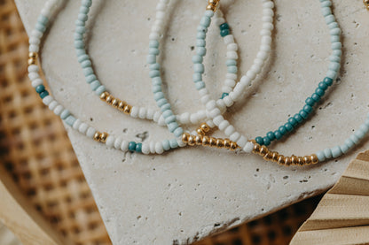 PAROS - feines Glasperlenarmband 004