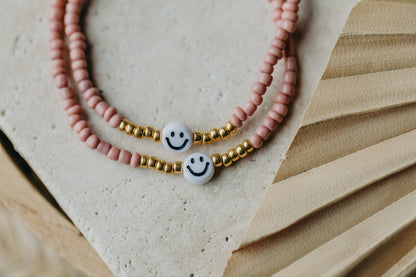 Smiley Perlenarmband in Mauve