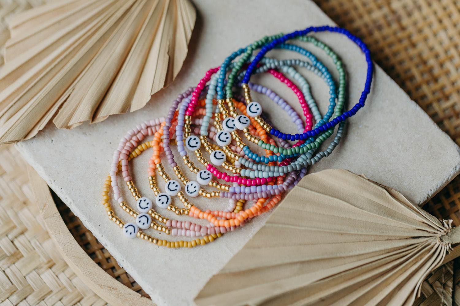 Smiley Perlenarmband in Mint