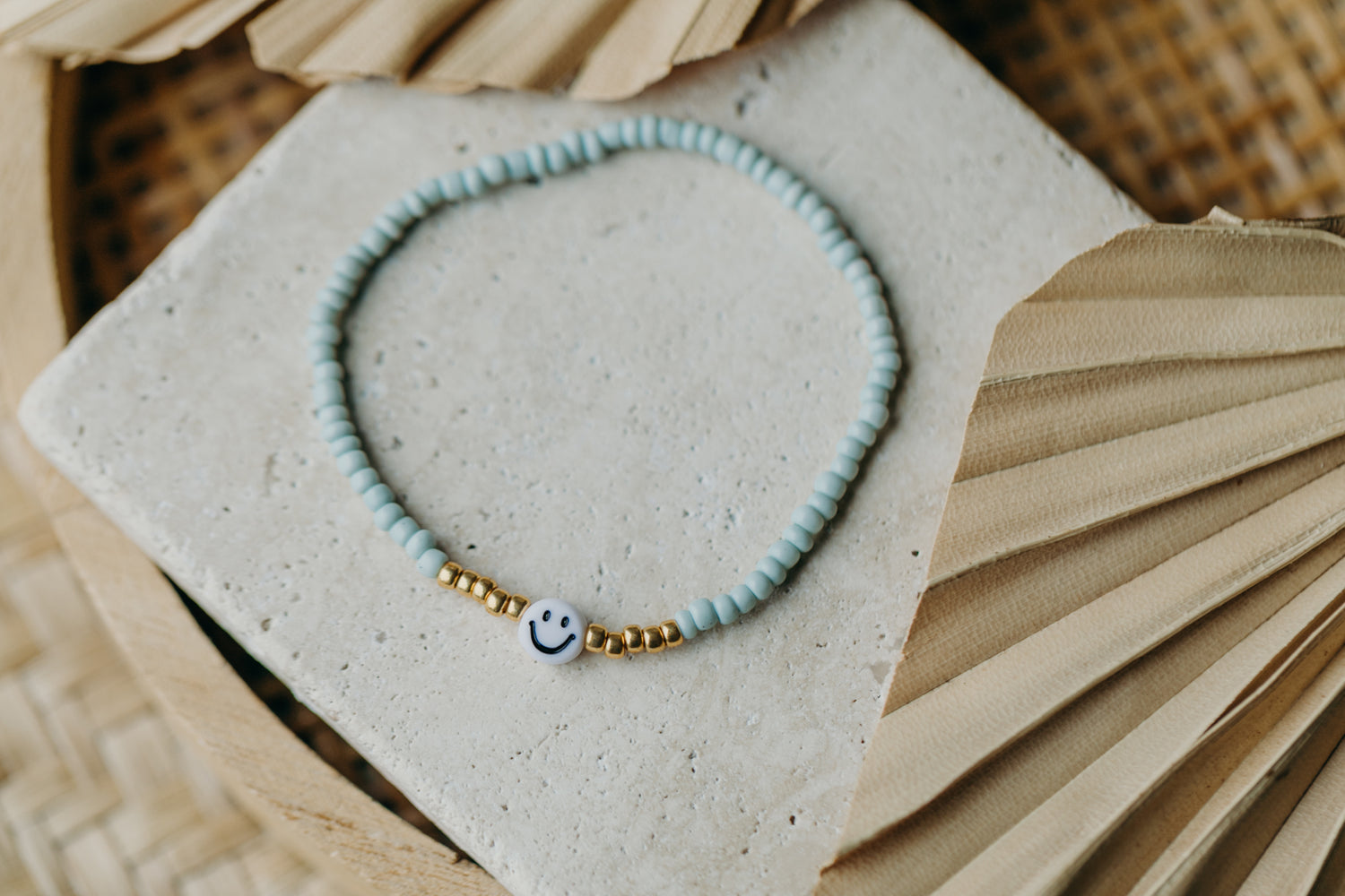 Smiley Perlenarmband in Mint