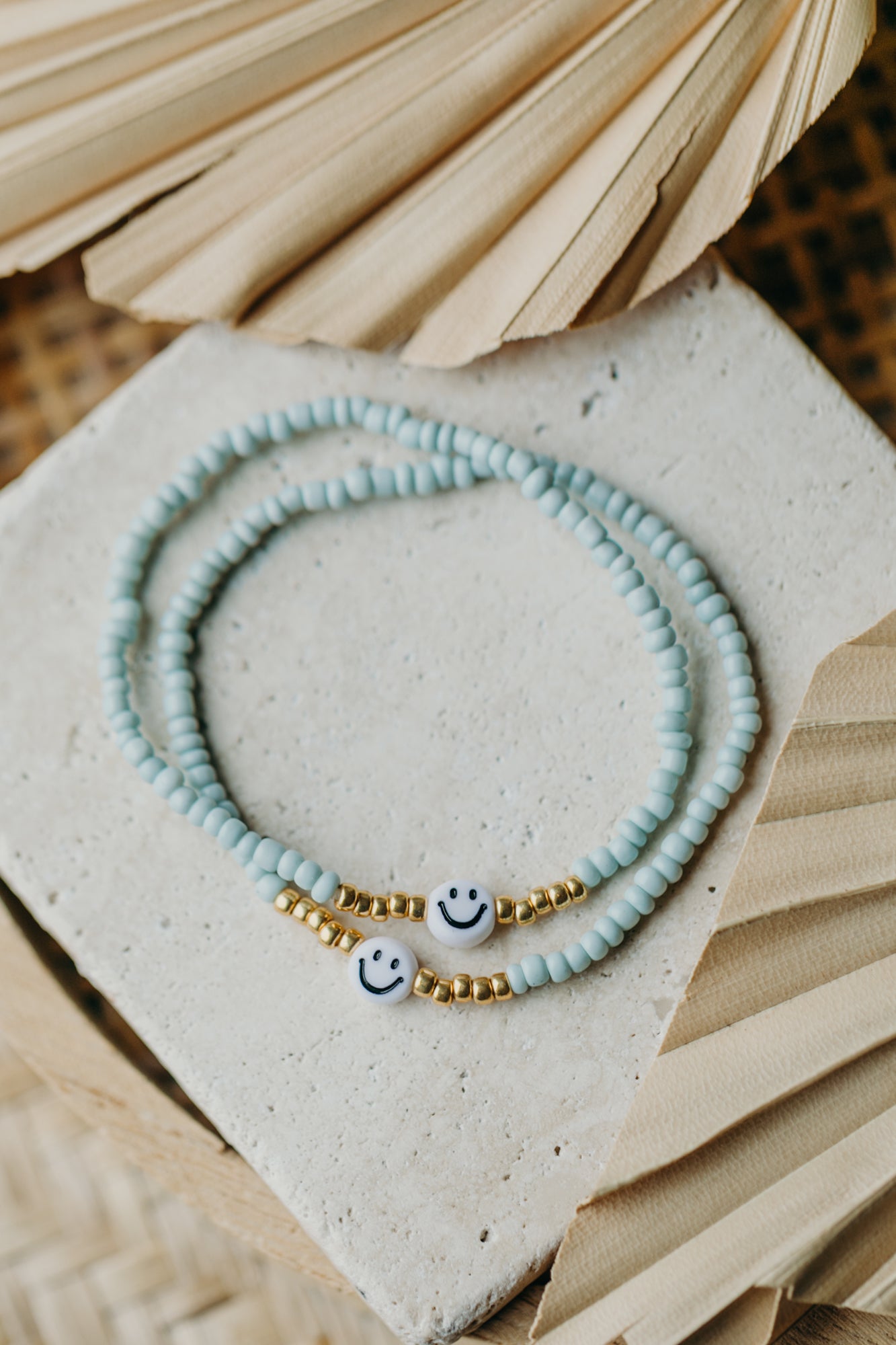 Smiley Perlenarmband in Mint