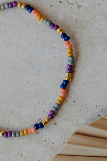 two-tone glass bead bracelet blue &amp;amp; cream