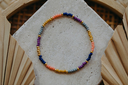 two-tone glass bead bracelet blue &amp;amp; cream