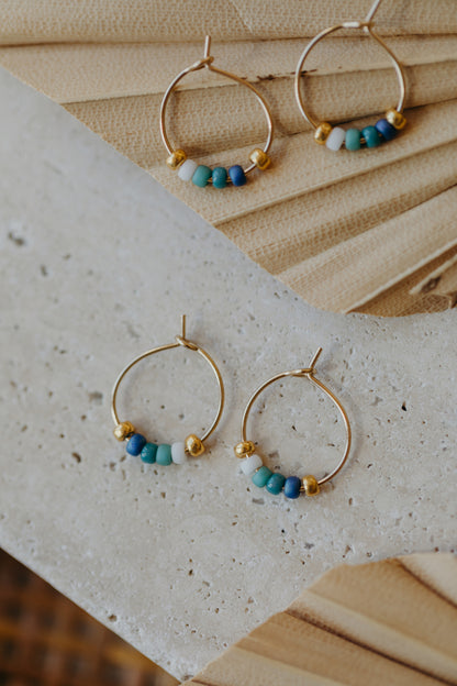 FUERTEVENTURA - filigrane Creolen mit bunten Perlen