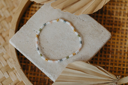 two-tone glass bead bracelet blue &amp;amp; cream