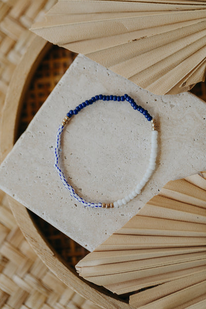 two-tone glass bead bracelet blue &amp;amp; cream