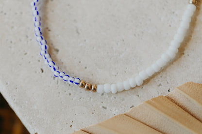 two-tone glass bead bracelet blue &amp;amp; cream