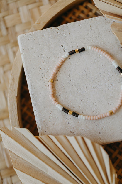 two-tone glass bead bracelet blue &amp;amp; cream