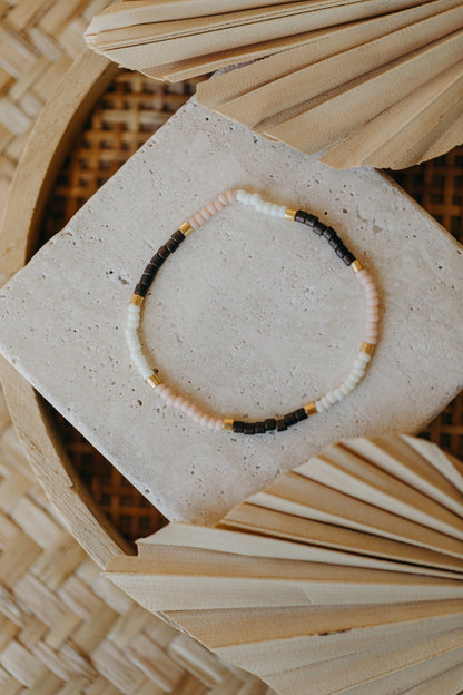 two-tone glass bead bracelet blue &amp;amp; cream