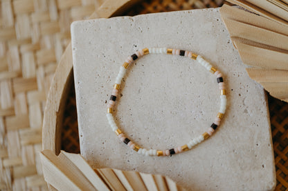 two-tone glass bead bracelet blue &amp;amp; cream