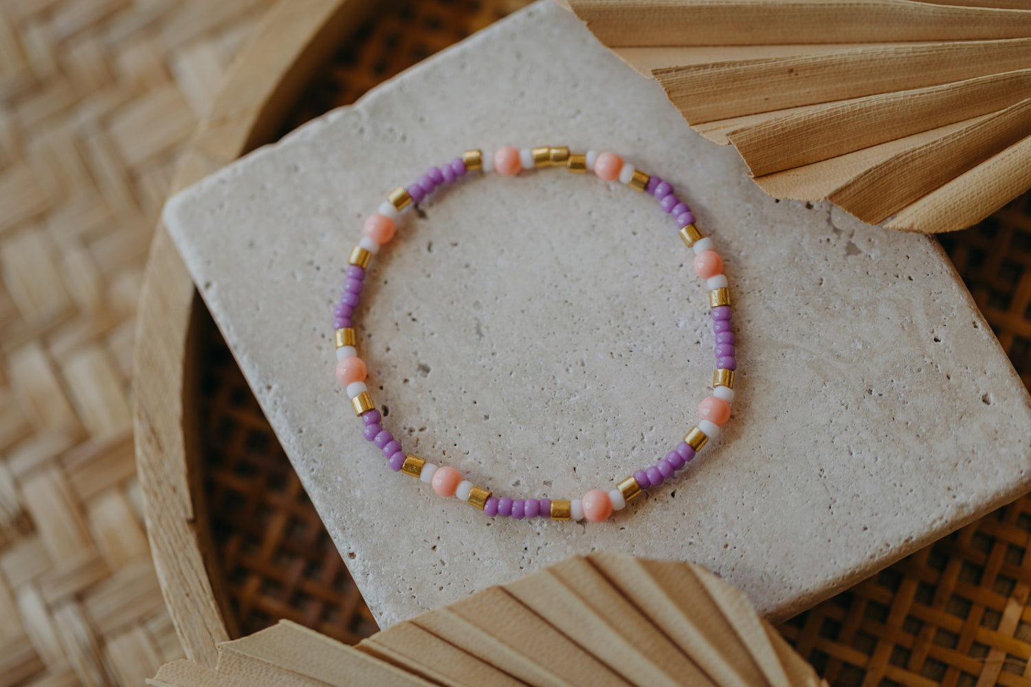 SAINT TROPEZ - buntes Glasperlenarmband 001