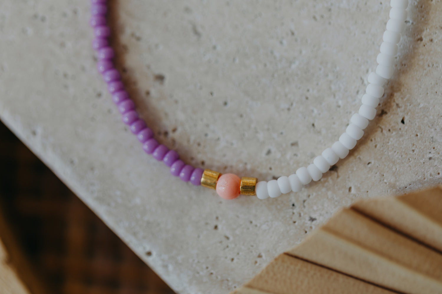 SAINT TROPEZ - buntes Glasperlenarmband 004