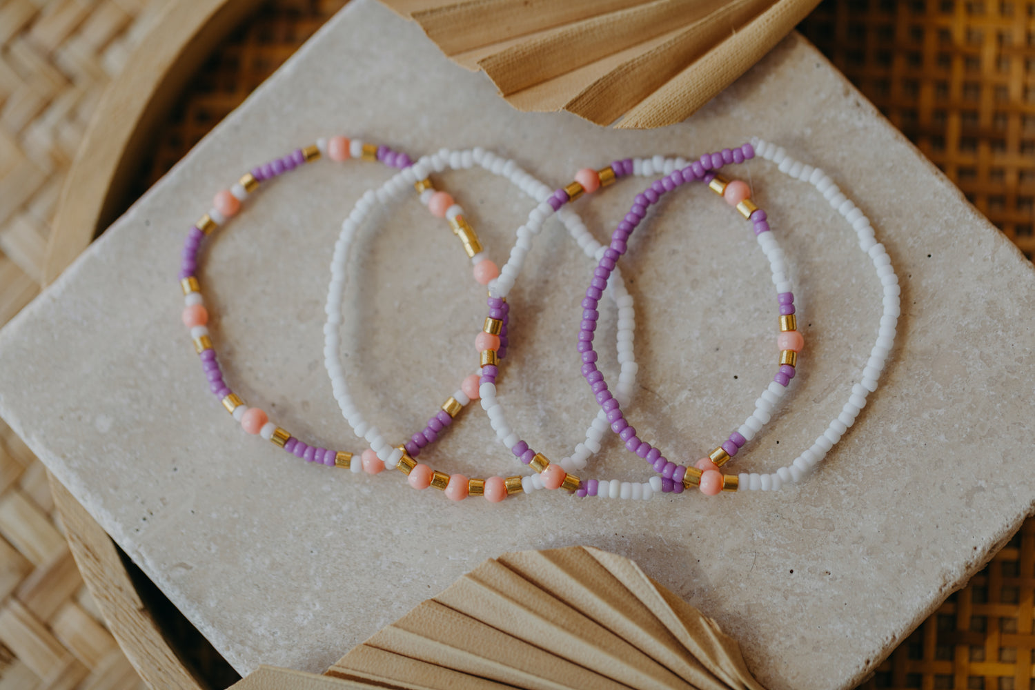 SAINT TROPEZ - buntes Glasperlenarmband 001