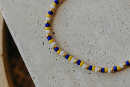 two-tone glass bead bracelet blue &amp;amp; cream