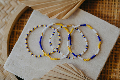 two-tone glass bead bracelet blue &amp;amp; cream