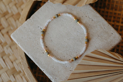 two-tone glass bead bracelet blue &amp;amp; cream