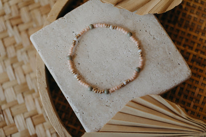 two-tone glass bead bracelet blue &amp;amp; cream