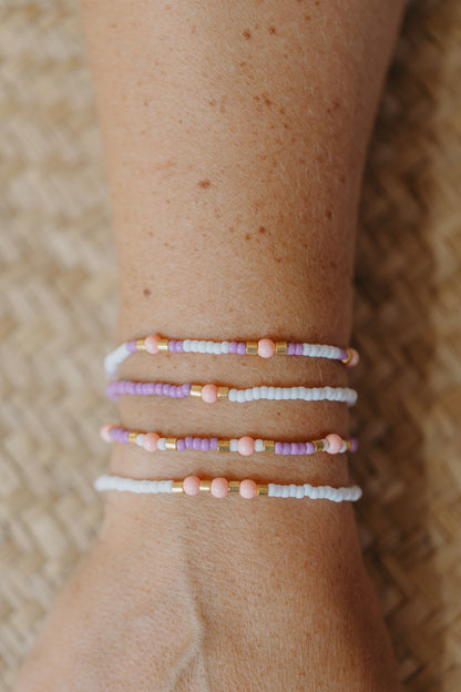 two-tone glass bead bracelet blue &amp;amp; cream