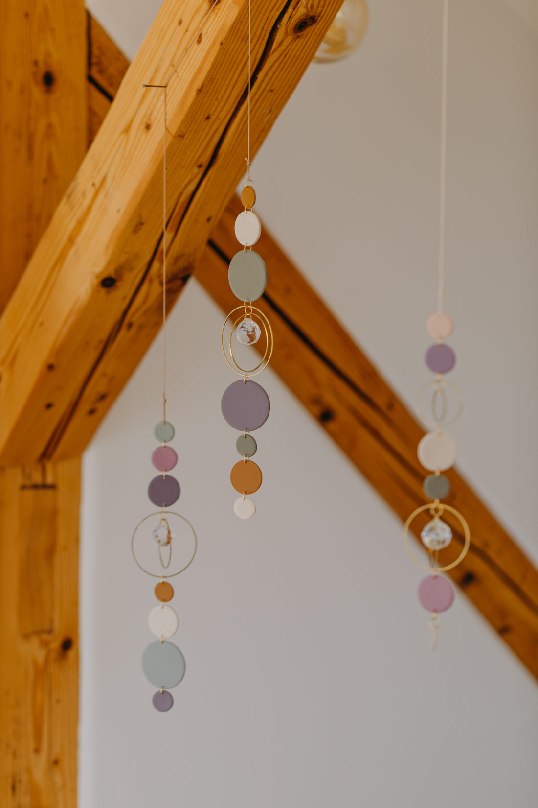 Sonnenfänger 004 mit Punkten in mint, lila, cognac und kalk