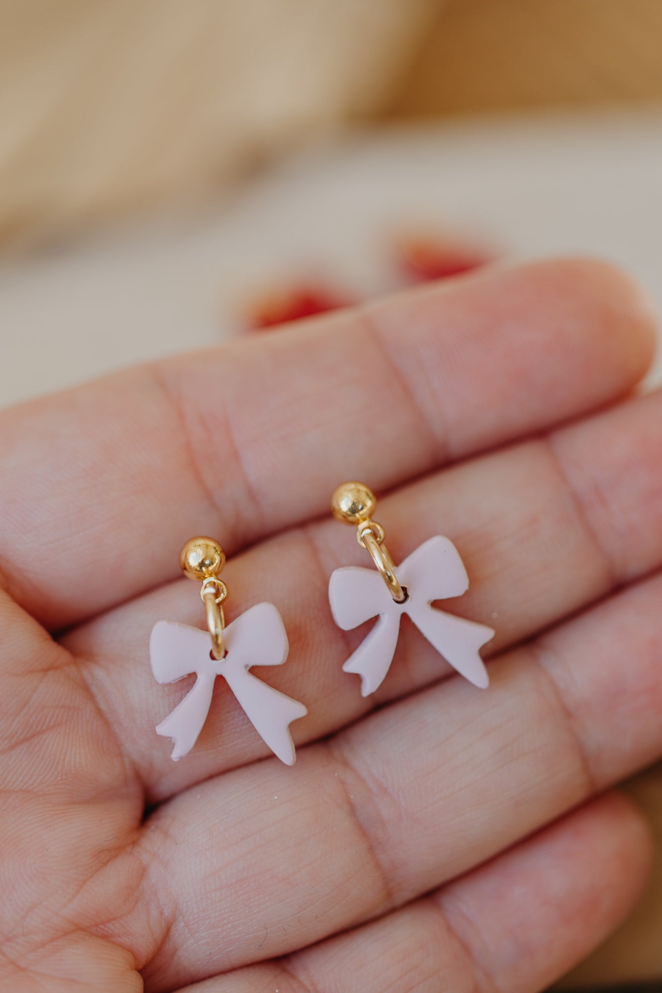 NELLIE - kleine rosa Schleifen Ohrringe