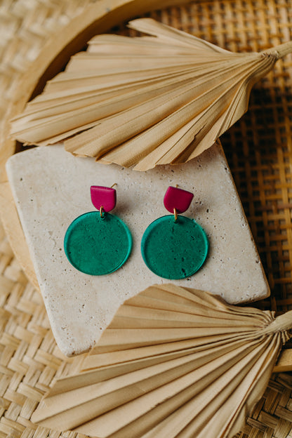 NIO - Statement Ohrringe in Fuchsia und Dunkelgrün mit Bogen Ohrstecker